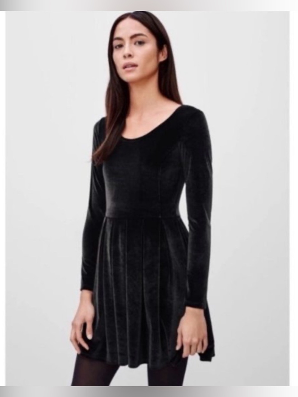 Aritzia-Talula Black Long-Sleeve Velvet Mini Dress Small